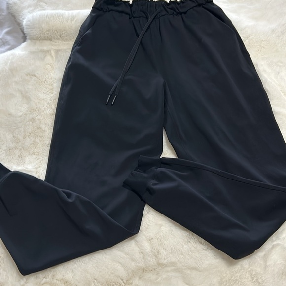 Lululemon Jogger - Picture 2 of 7